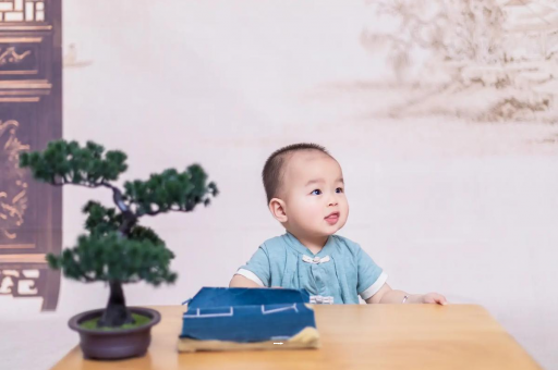 磁县孕妇几个月有反应